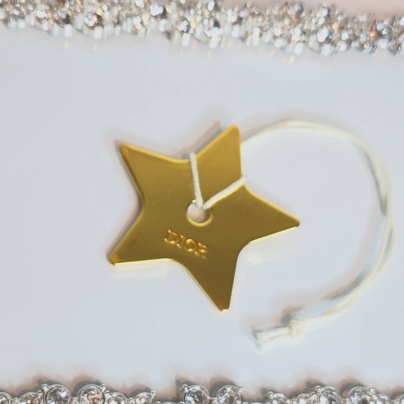 DIOR Holiday STAR decoration gold tone Excellent condition - Picture 2 of 5
